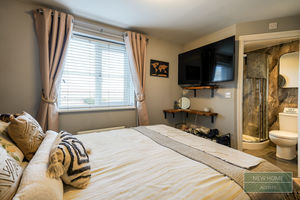 Photo 7- click for photo gallery